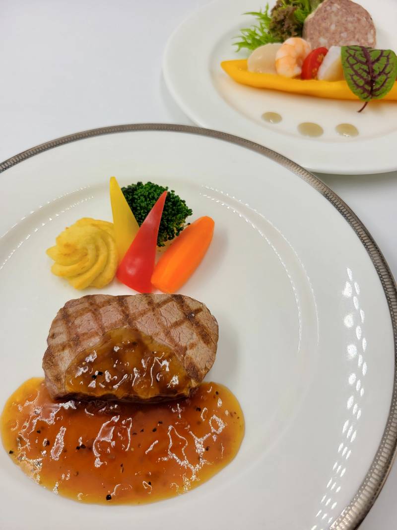 牛ヒレ肉のグリエ　